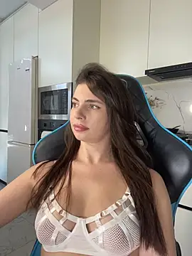 צ'אט XXX בשידור חי של CurlyLara