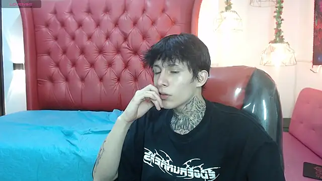 Онлайн чат XXX Cry_thereal
