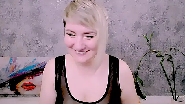 Djullia's Live XXX Chat