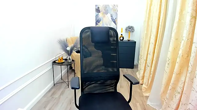 XXX chat uživo modela Sinty_Devis