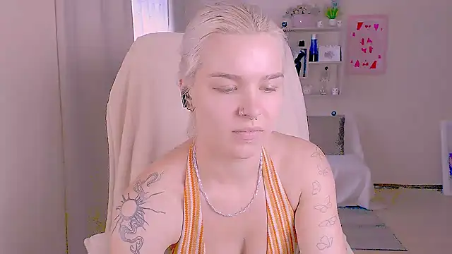Hot_Blonda: απευθείας συνομιλία ΧΧΧ