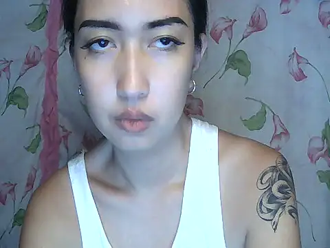 XXnaughty_08XX Chat XXX in diretta