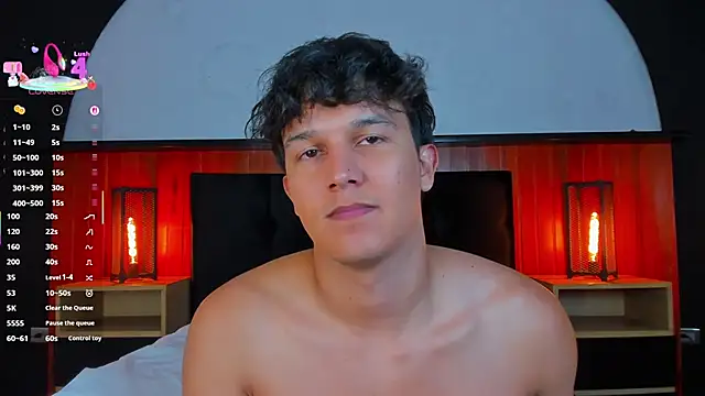 Leo_Savage_ live XXX chat