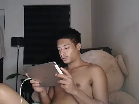 Онлайн чат XXX Asian_gregor
