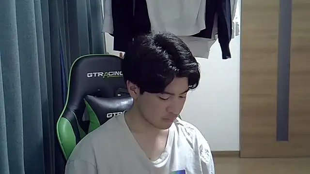 aokunvvv 现场XXX聊天