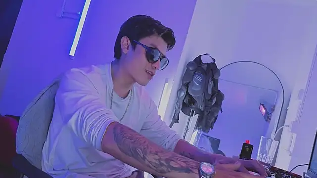 angel_still_ Chat XXX in diretta