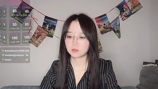 77-Vicky Live XXX-Chat