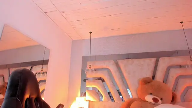 AngelineHeet's Live XXX Chat