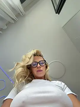 streetdoll Chat XXX live