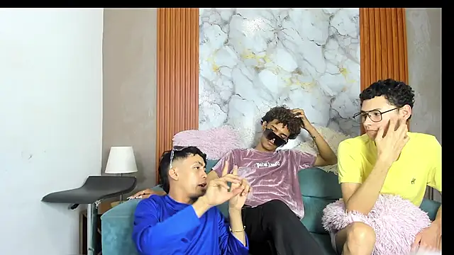 VERY_HOT_GUYS 现场XXX聊天
