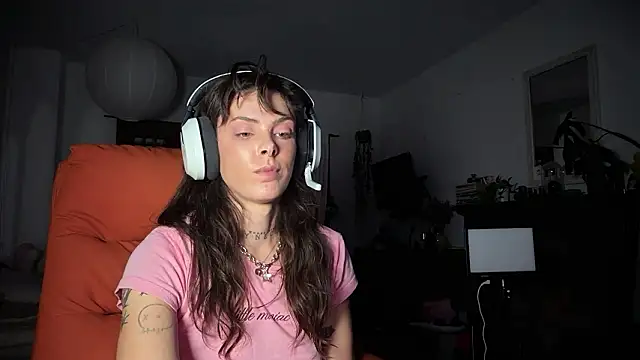 GennaJames' Live XXX Chat