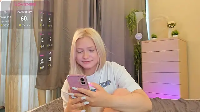 XXX chat uživo modela MidnightPoise