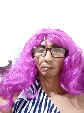 Show modela SleepingSissy na web-kameri