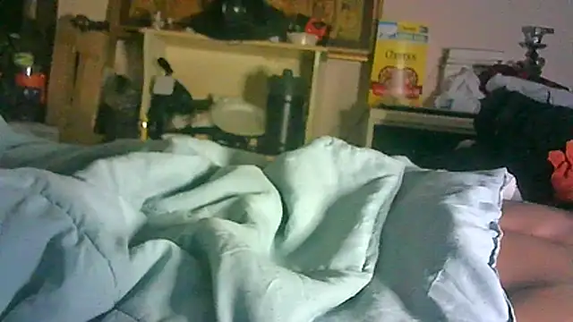 _P3RKY_IMMORTAL3_FIR3_ élő XXX-chatje