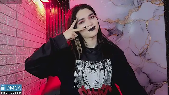 MaeveKuroのライブXXXチャット