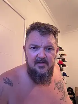 TatooedBear 라이브 XXX 채팅