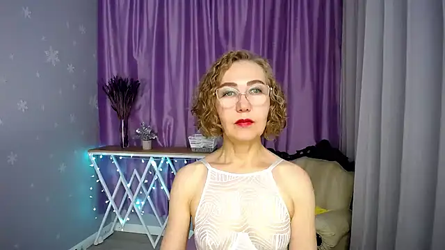 Chat +18 de queen_a_n_i ao vivo