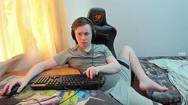iliaskrislove Chat XXX live