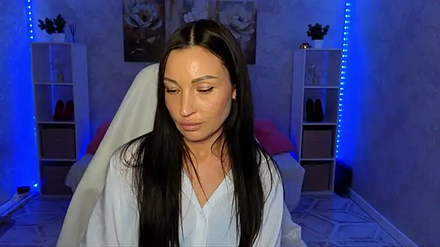 NikoleMills Chat XXX in diretta
