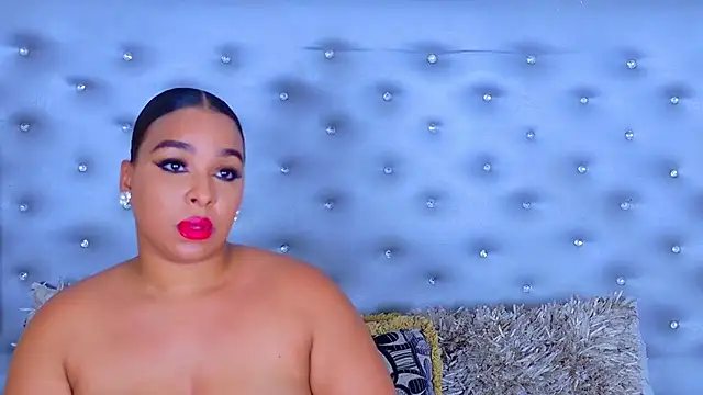Chat +18 de EileenBenzon ao vivo