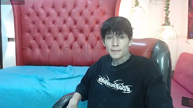 XXX chat uživo modela Cry_thereal