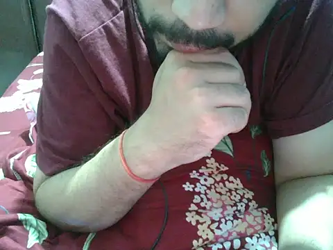 Precumboner Live XXX Chat