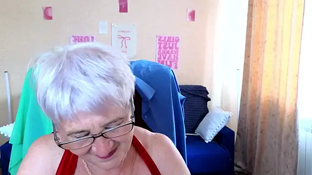 Chat +18 de Sandra_Snowflake ao vivo