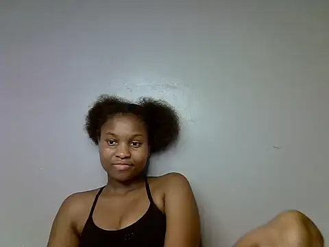 Chat +18 de Swt_smiles ao vivo