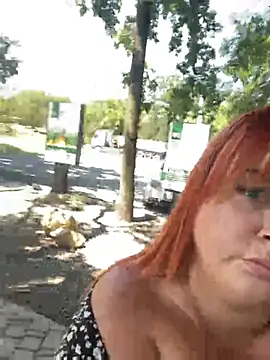 LadyDreams11 Live XXX-chat