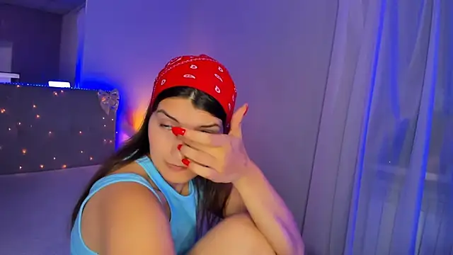 Онлайн чат XXX Laura_Leee