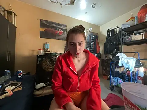 Snowbunnycake_131 Show in webcam