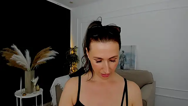 PassionGlow's Live XXX Chat