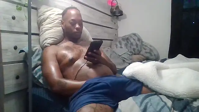 zdaddymm: διαδικτυακό σόου στην κάμερα