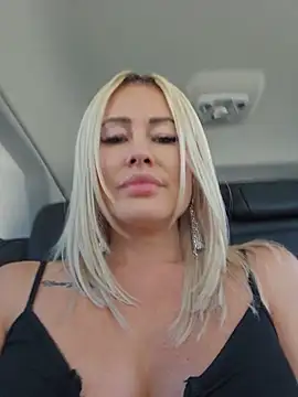 MILFBARBY Live XXX-chat