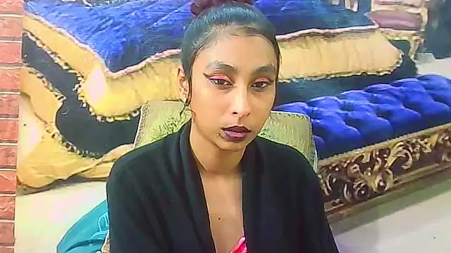 Chat +18 de IndianSexyButt ao vivo