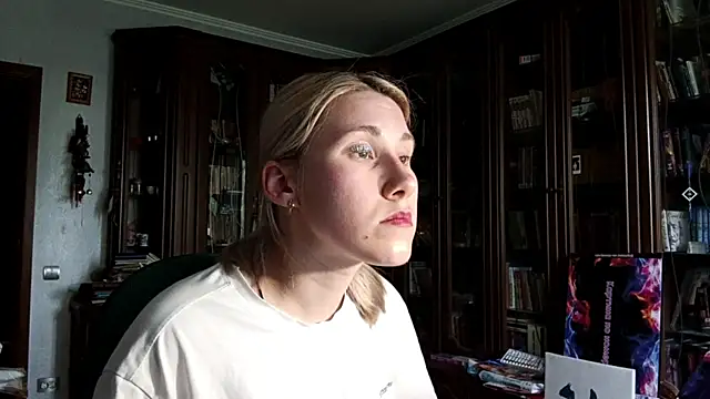 KellyOutdoor's Live XXX Chat