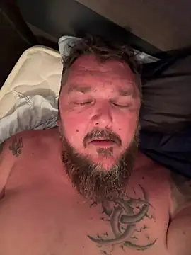 TatooedBear's Live XXX Chat
