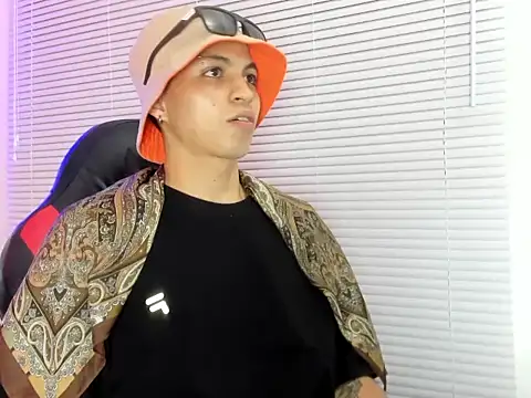 cameron_lux77 élő XXX-chatje