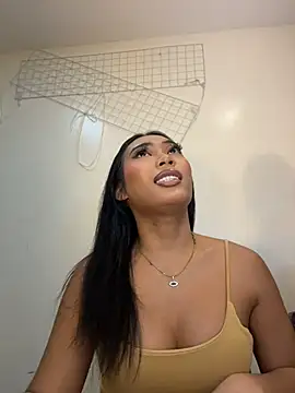 hugecock_tamira's Live XXX Chat