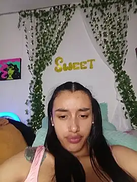 sweetdubros2 Adlı Modelin Canlı XXX Sohbeti