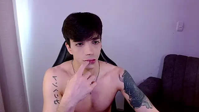 H3ll_B0I Adlı Modelin Web Kamerası Şovu