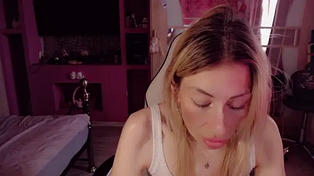 AnnieGOld_ Live XXX-chat