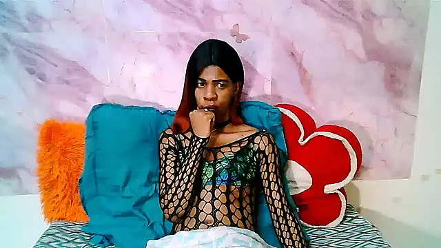 EbonySweetPeach's Live XXX Chat