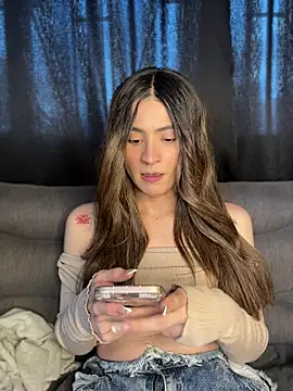 XXX chat uživo modela Lottus_fire