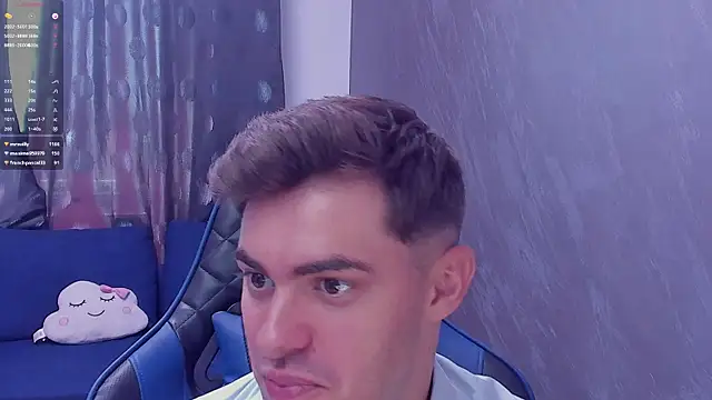 greekgod199 Adlı Modelin Canlı XXX Sohbeti