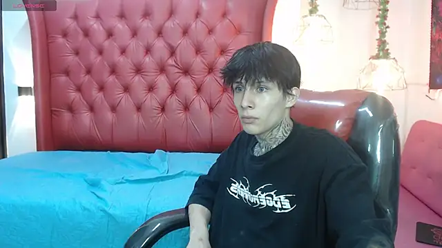 Czat XXX na żywo – Cry_thereal