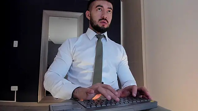 Chat XXX ao vivo de MarkWalker__