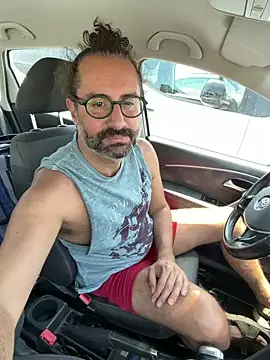 eduardbareback Chat XXX in diretta