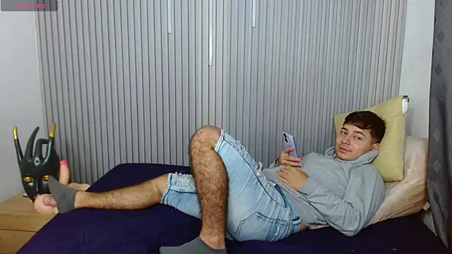 Julian_Smith21のライブXXXチャット