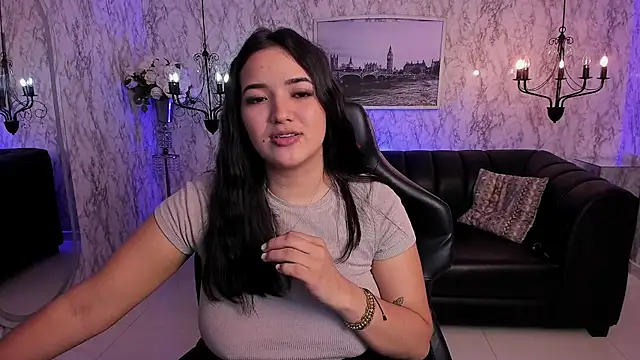 MhilaMoon's Live XXX Chat